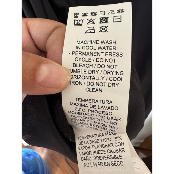 PUMA DryCell Training Jacket XS – Black & Burgundy, Moisture-Wicking, Full-Zip - Picture 7 of 7